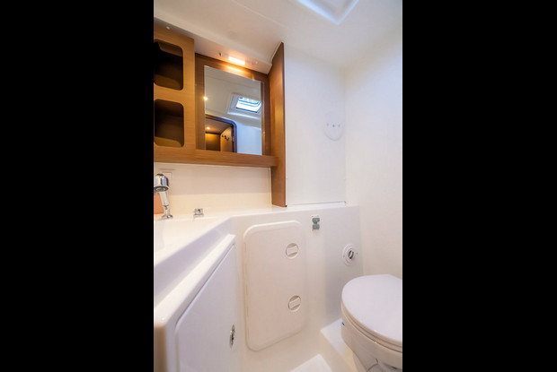 Lagoon 42 - 4 + 2 cab., Biograd na Moru