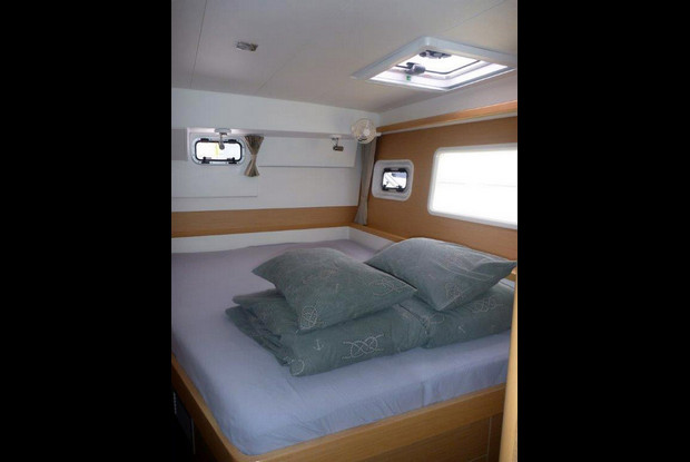 Lagoon 400 S2 - 4 + 2 cab., Šibenik