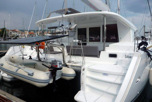 Lagoon 400 S2 - 4 + 2 cab., Šibenik