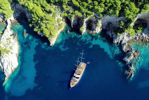 MS Custom Aurum Sky, Split