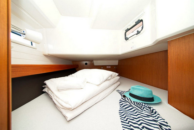 Bavaria Cruiser 41 - 3 cab., Murter