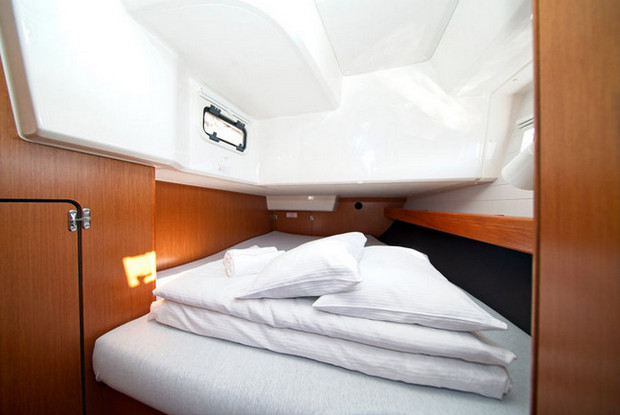 Bavaria Cruiser 41 - 3 cab., Murter