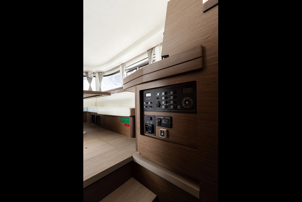 Lagoon 42 - 4 + 2 cab., Alimos