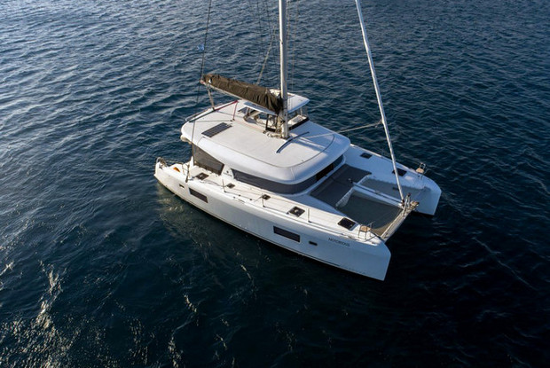 Lagoon 42 - 4 + 2 cab., Alimos