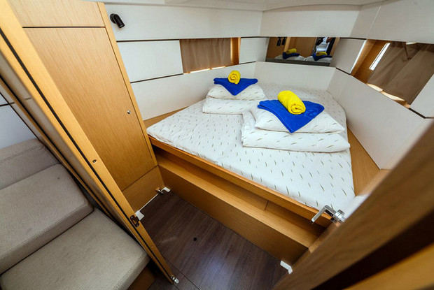 Oceanis 38.1, Dubrovnik