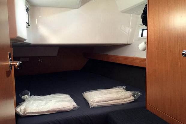 Bavaria Cruiser 41 - 3 cab., Kos