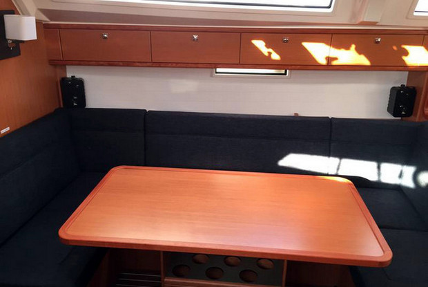 Bavaria Cruiser 41 - 3 cab., Kos