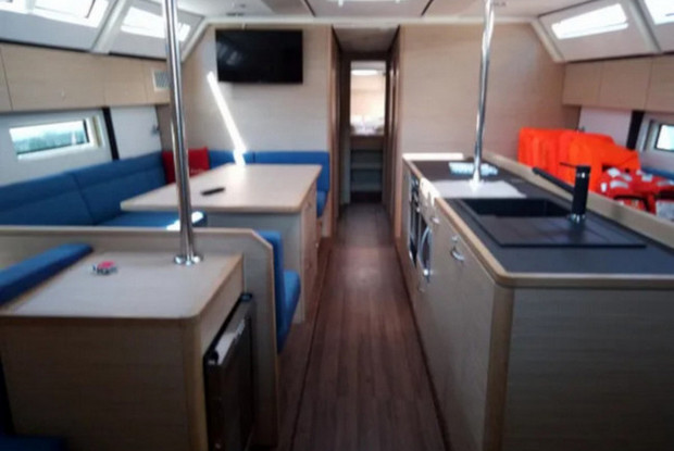 D&D Kufner 50, Trogir