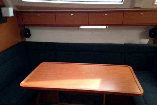 Bavaria Cruiser 41 - 3 cab., Kos