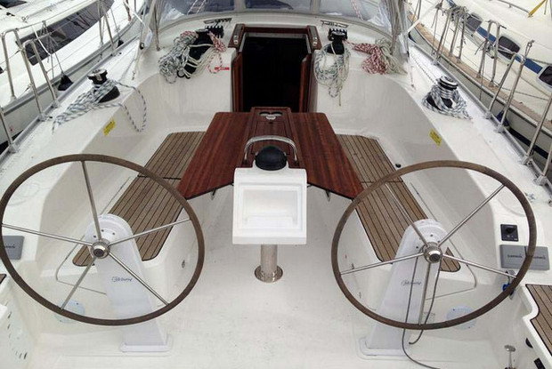 Bavaria Cruiser 41 - 3 cab., Kos