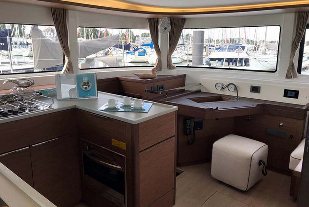 Lagoon 46 Fly, Trogir