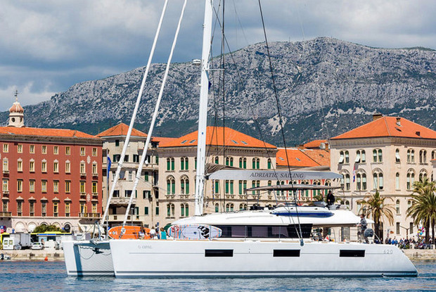 Lagoon 620 , Split