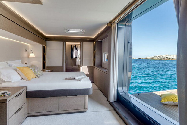 Lagoon Seventy 7, Split