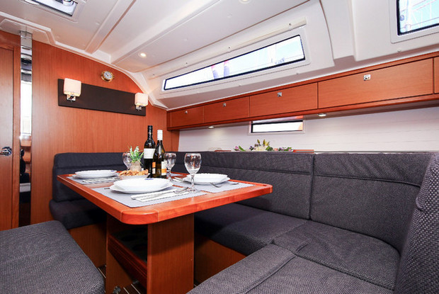 Bavaria Cruiser 41 - 3 cab., Pula