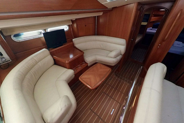 Sun Odyssey 54 DS , Betina