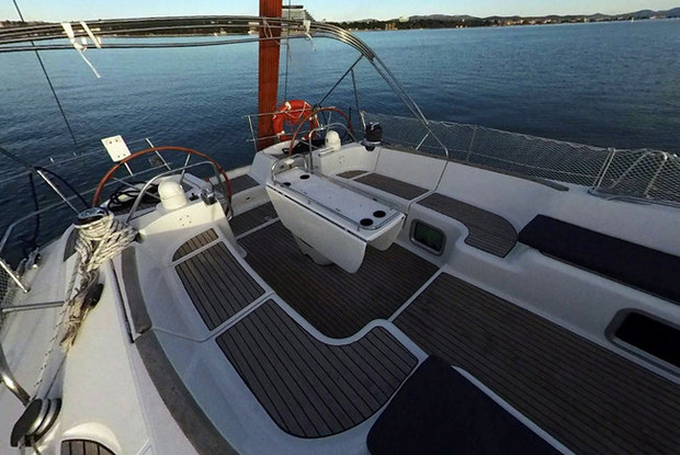Sun Odyssey 54 DS , Betina