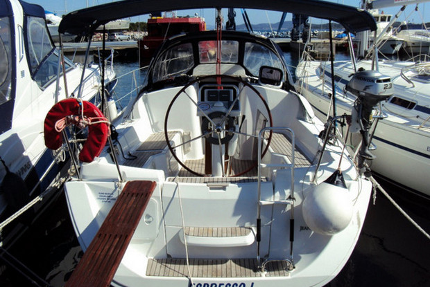 Sun Odyssey 30i, Betina