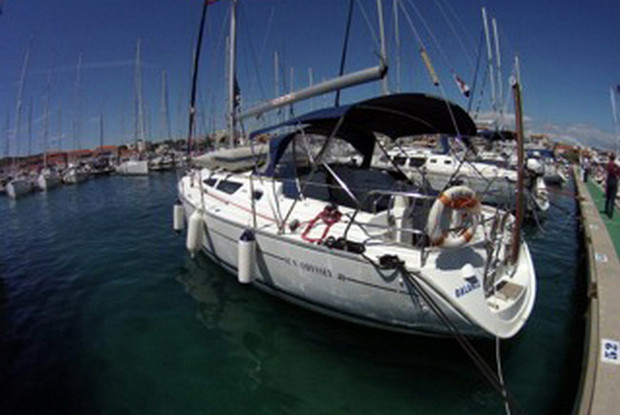 Sun Odyssey 40, Betina