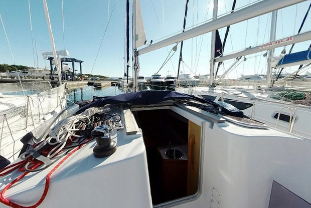 Sun Odyssey 30i, Betina