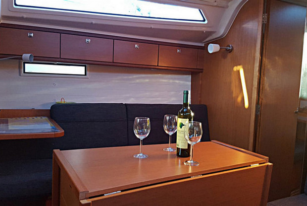 Bavaria Cruiser 37 - 3 cab., Novi Vinodolski