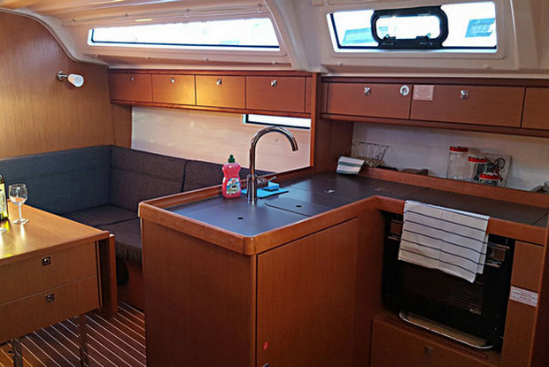 Bavaria Cruiser 37 - 3 cab., Novi Vinodolski