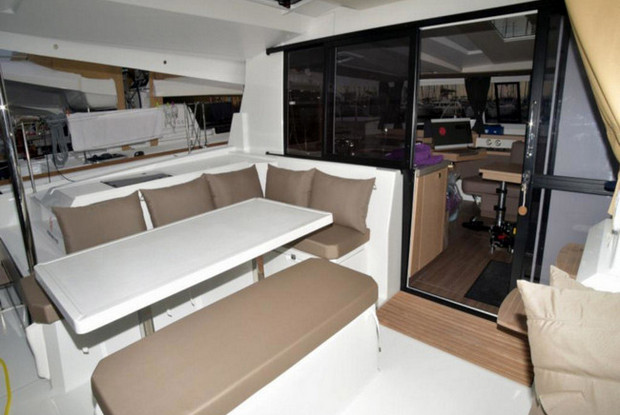 Astréa 42, Kallithea