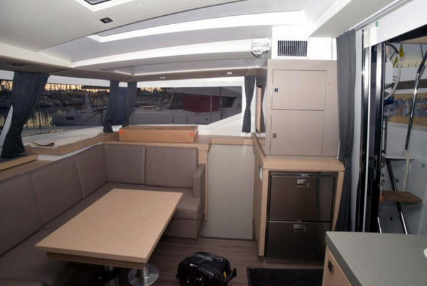 Astréa 42, Kallithea