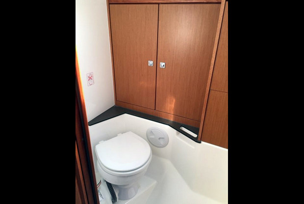 Bavaria Cruiser 37 - 3 cab., Pula