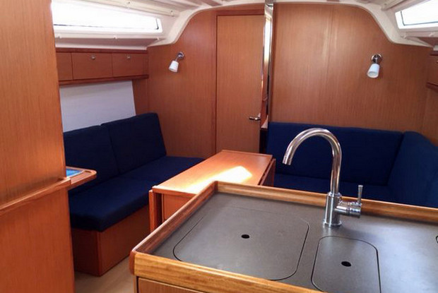 Bavaria Cruiser 37 - 3 cab., Pula