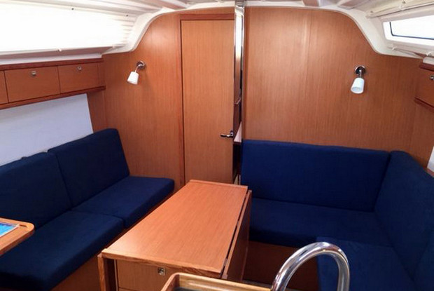 Bavaria Cruiser 37 - 3 cab., Pula