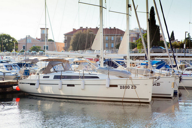 Bavaria Cruiser 37 - 3 cab., Zadar