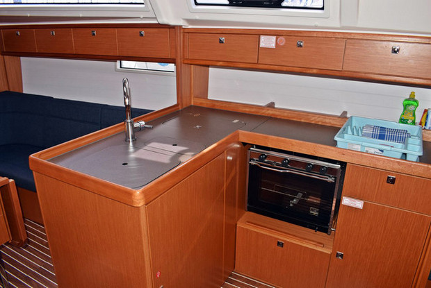 Bavaria Cruiser 37 - 3 cab., Kaštela-Split