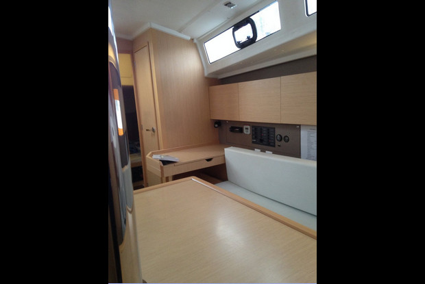 Oceanis 38 - 3 cab., Lefkada