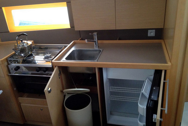 Oceanis 38 - 3 cab., Lefkada