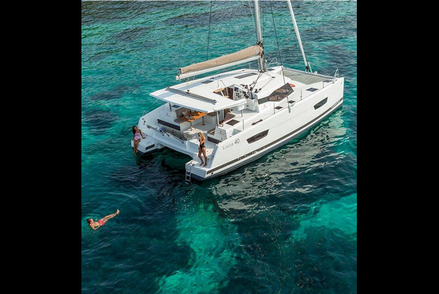 Fountaine Pajot Lucia 40 - 4 cab., Murter