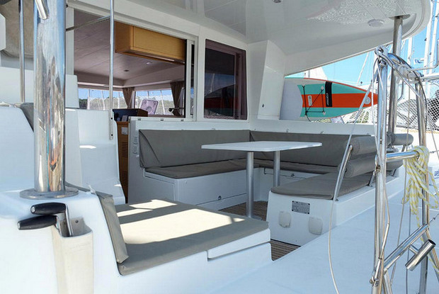 Lagoon 400 S2 - 4 + 2 cab., Pula