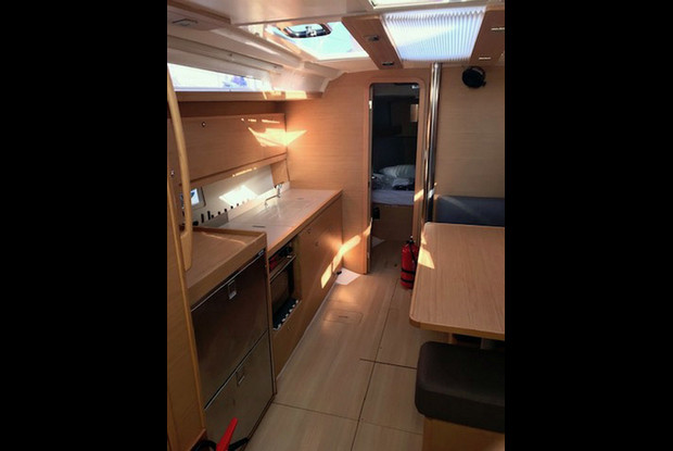 Dufour 390 GL, Alimos