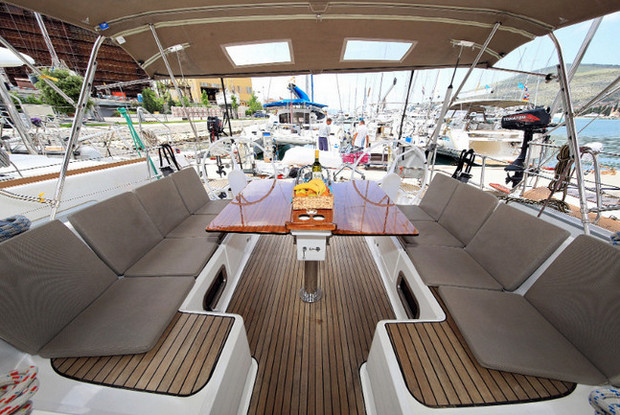 Bavaria Cruiser 46 - 4 cab., Murter