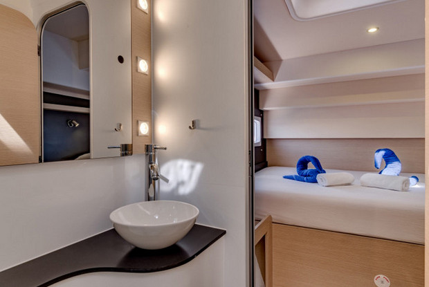 Catalante 720, Roche Caiman