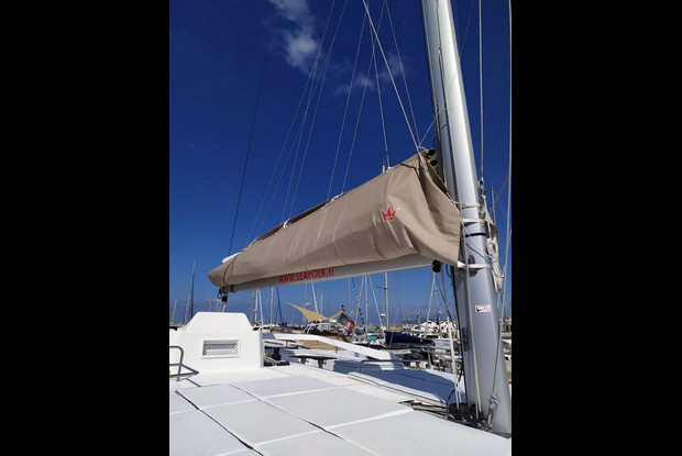 Dufour 48 Catamaran - 5 + 1 cab., Marsala