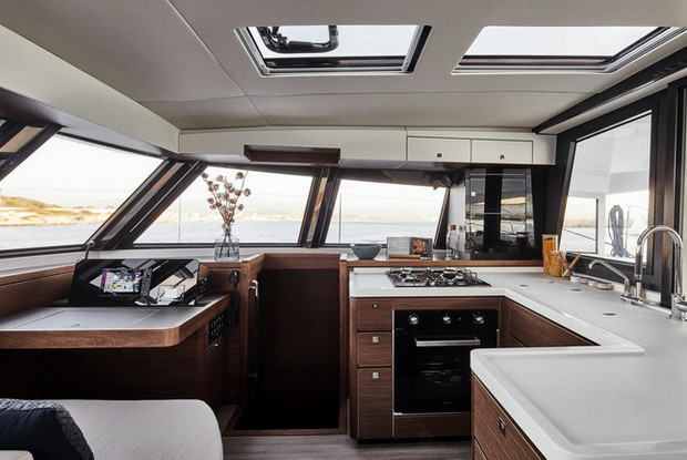 Nautitech 46 Fly, Black River