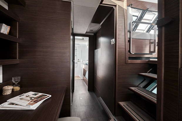 Nautitech 46 Fly, Black River