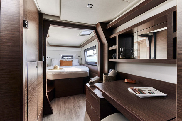 Nautitech 46 Fly, Black River