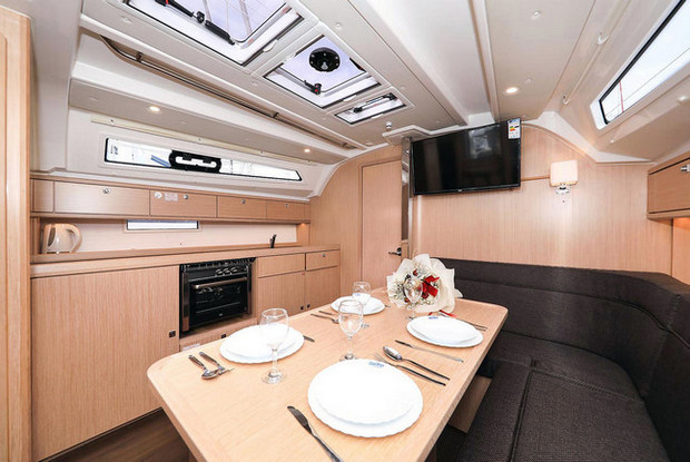 Bavaria Cruiser 41 - 3 cab., Murter