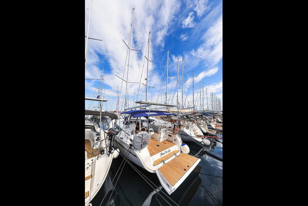 Bavaria Cruiser 41 - 3 cab., Murter