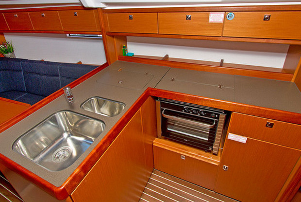 Bavaria Cruiser 37 - 3 cab., Split