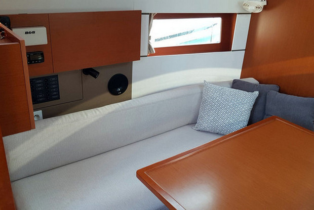 Oceanis 38.1, Biograd na Moru