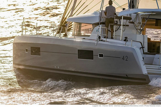 Lagoon 42 - 4 + 2 cab., Elliniko