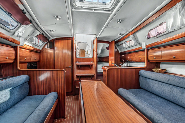 Bavaria 32, Palairos