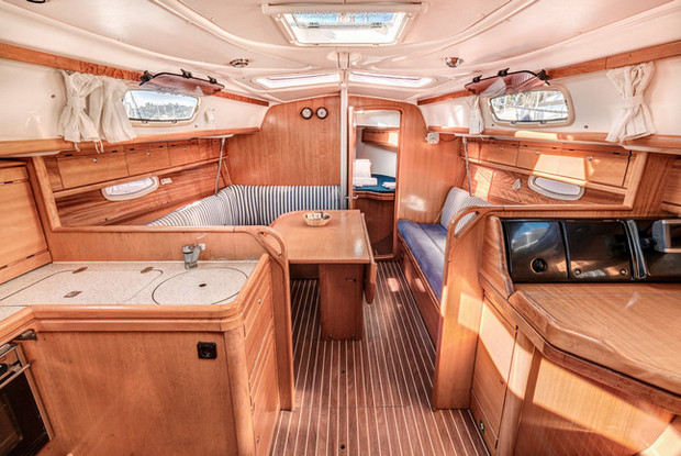 Bavaria 33, Palairos